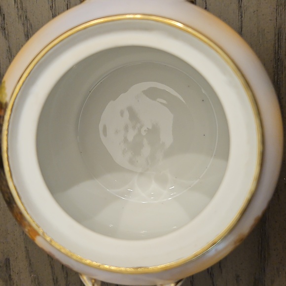 Elegant Vintage Nippon Cream and Gold Serveware Jar - Picture 7 of 16